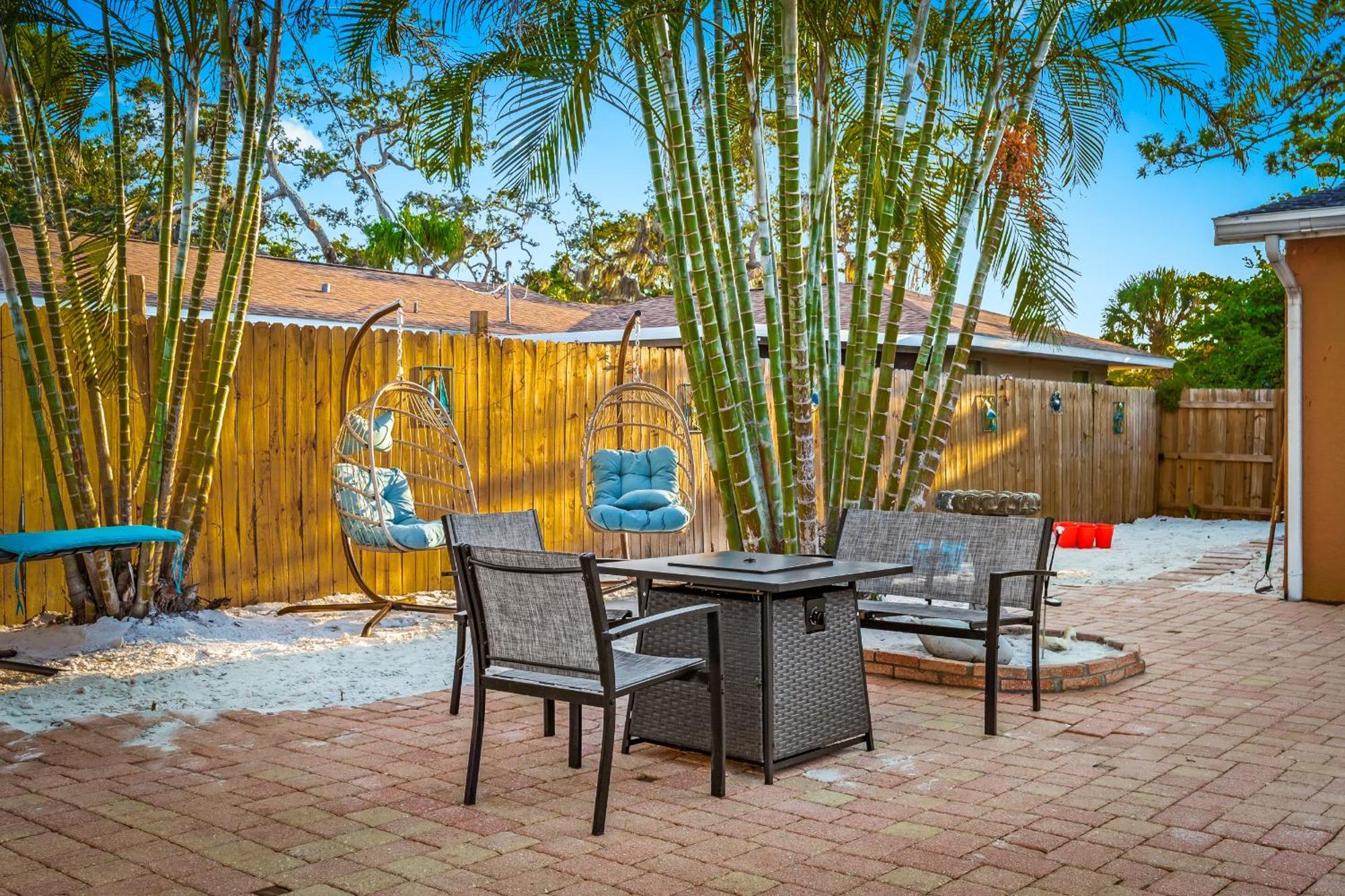 Coastal Villa W Amazing Courtyard - Splash Pad! Sarasota Exterior photo